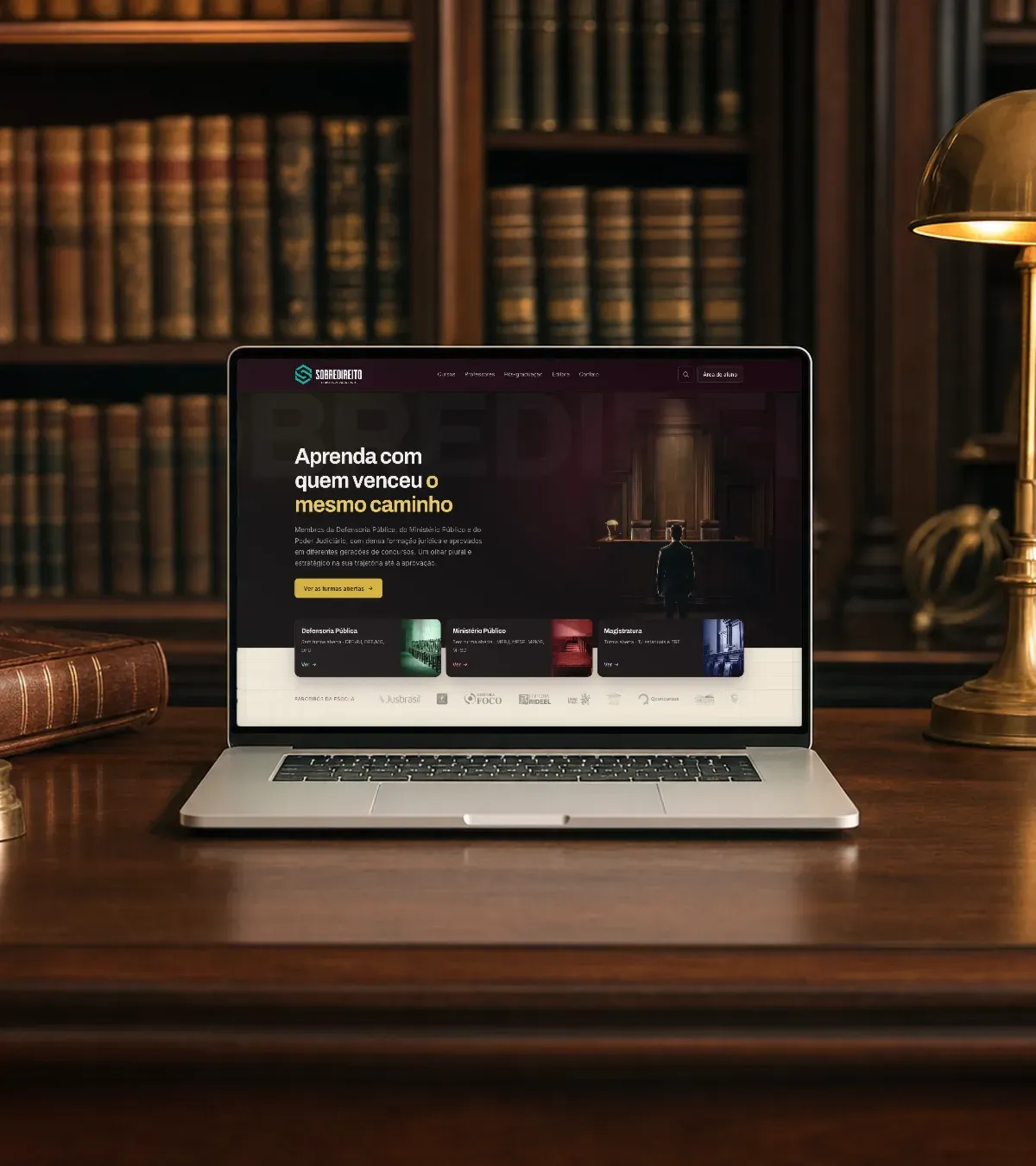 Site da Curso Sobredireito criado pela Criafe